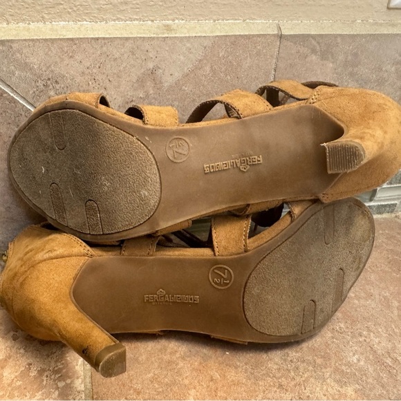 FERGALICIOUS Heartthrob Faux Suede Strappy Heel Lace Up Shoe SIZE 7.5 Brown Tan - Picture 14 of 17